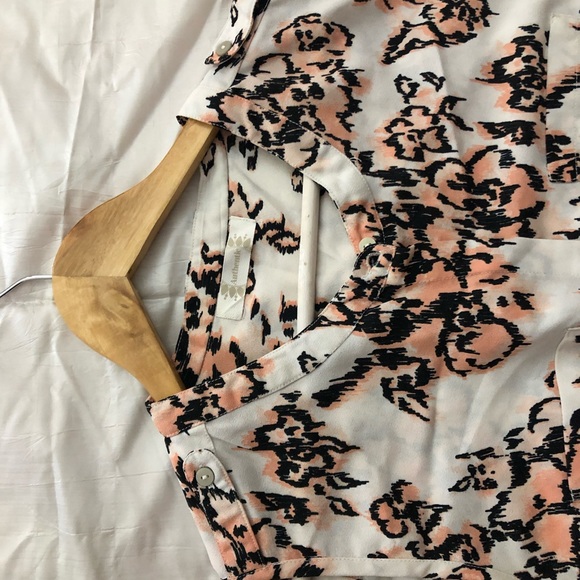 British Home Stores (BHS) Sleeveless Ivory Print Top - Picture 2 of 6